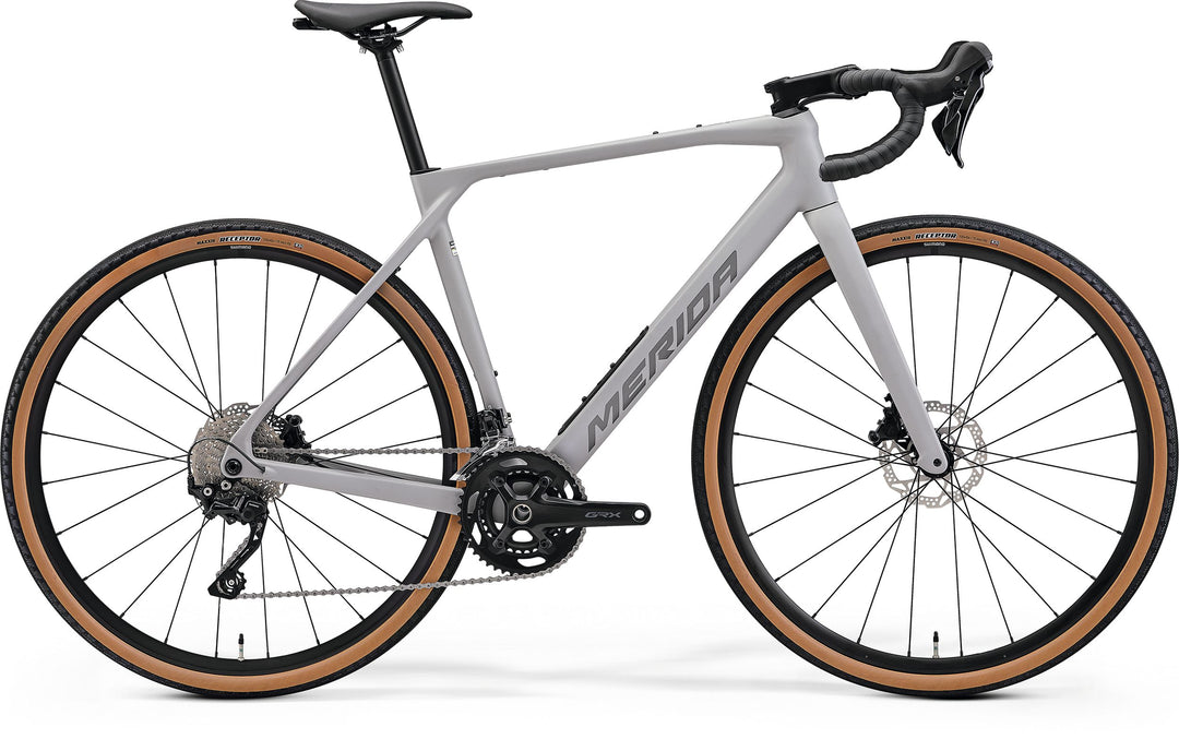MERIDA MISSION 4000 Silk Grey (Gunmetal Grey) — vista laterale